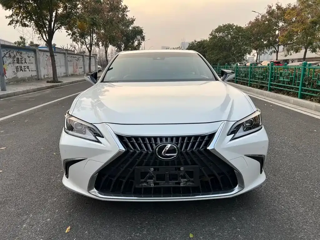Lexus ES 2023 из CN, фото 10
