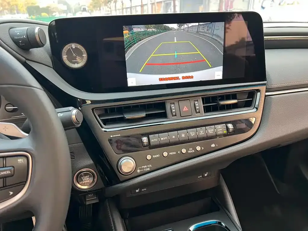 Lexus ES 2023 из CN, фото 7