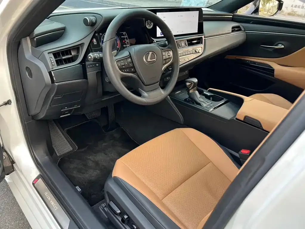 Lexus ES 2023 из CN, фото 5