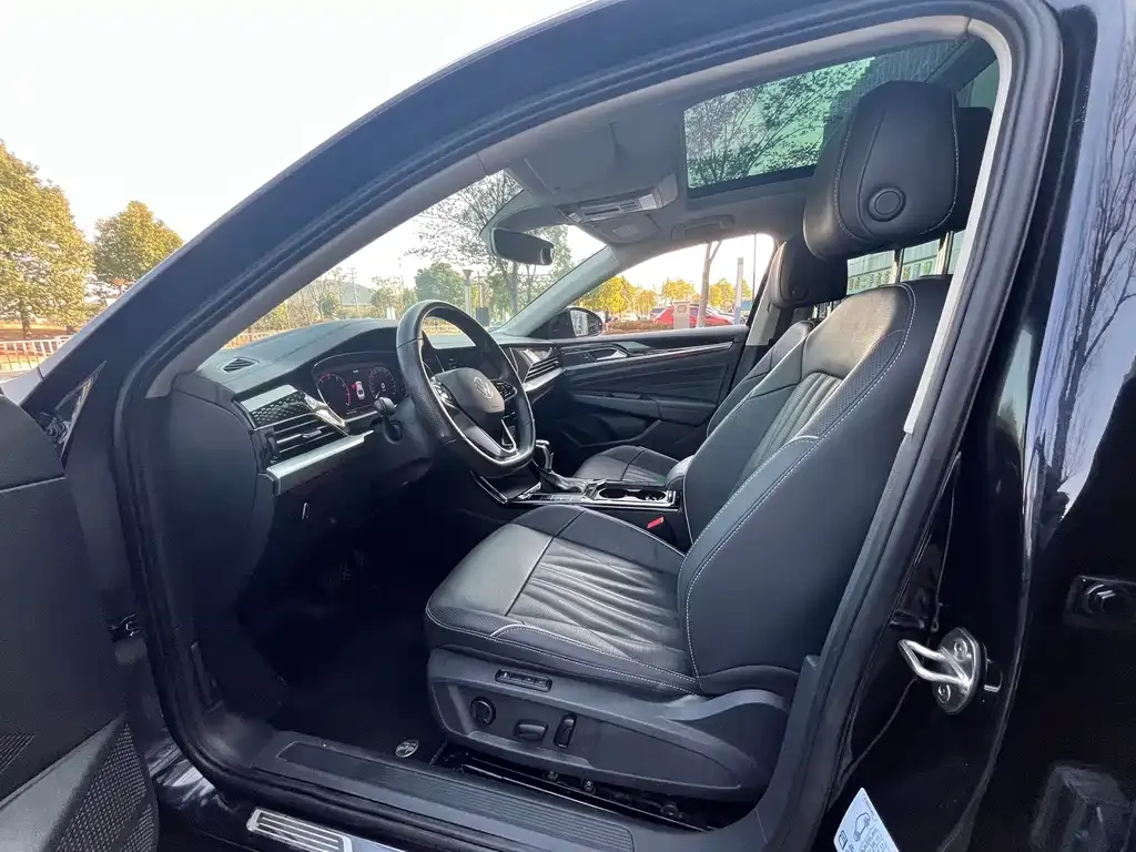 Volkswagen Passat — фото 7