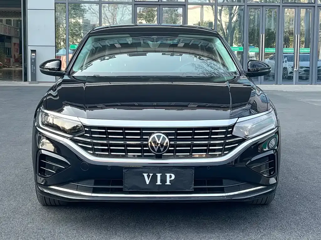 Volkswagen Passat — фото 3