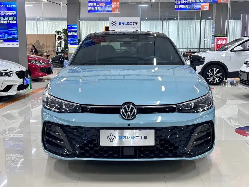 Volkswagen Passat — фото 10