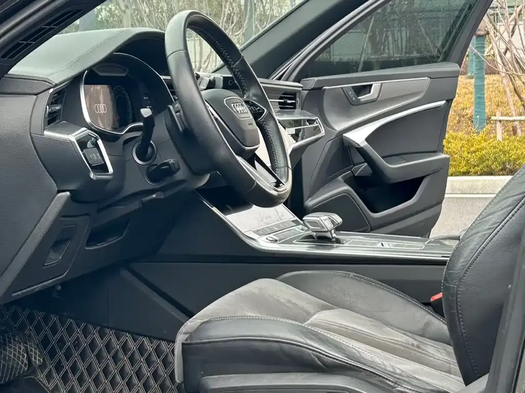 Audi A6L 2021 из CN, фото 10