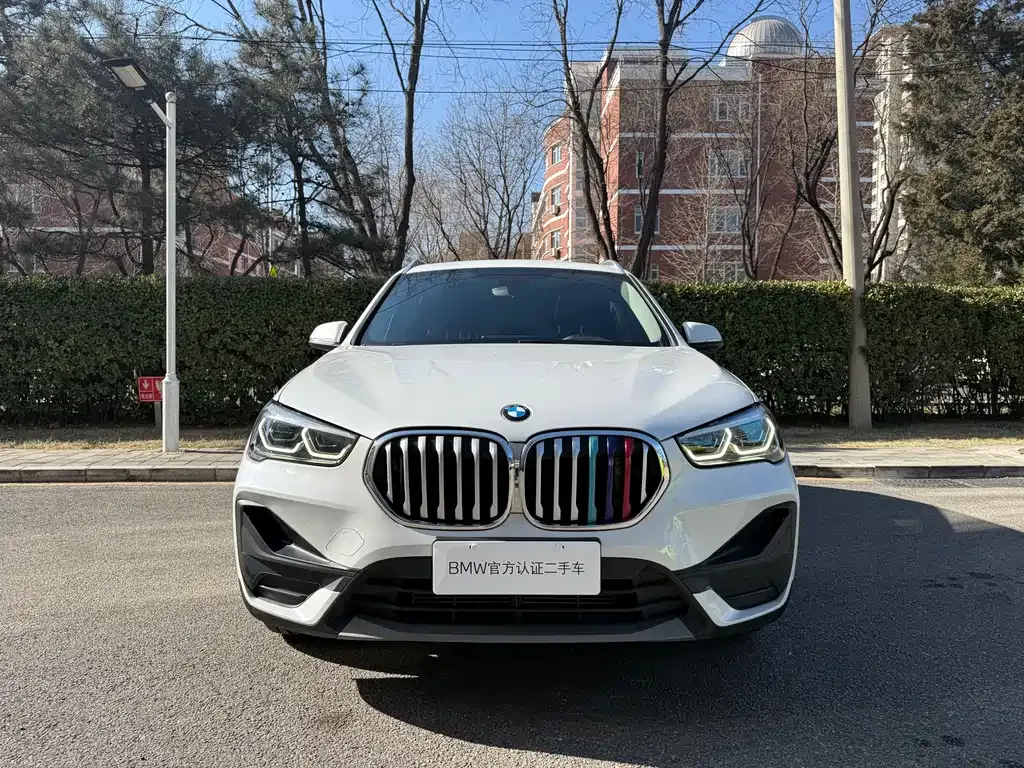 BMW X1 — фото 9