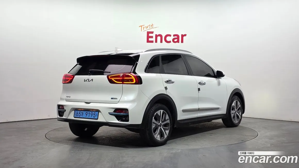 Kia Niro — фото 3