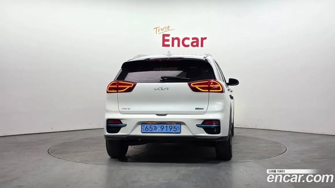 Kia Niro — фото 4