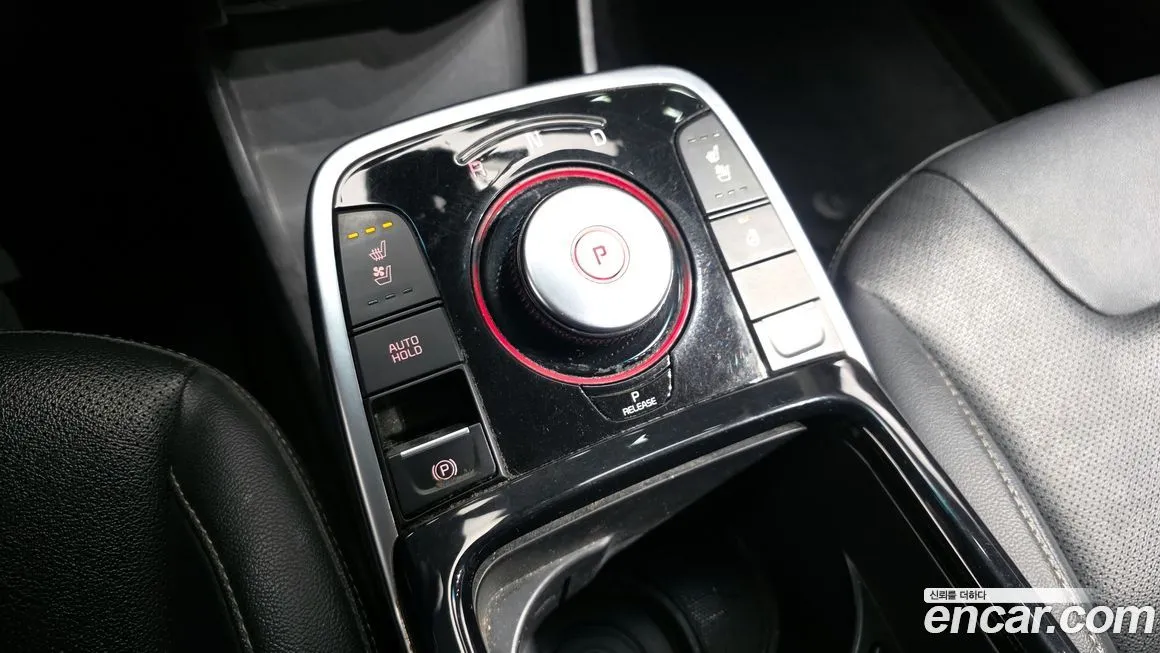 Kia Niro — фото 9