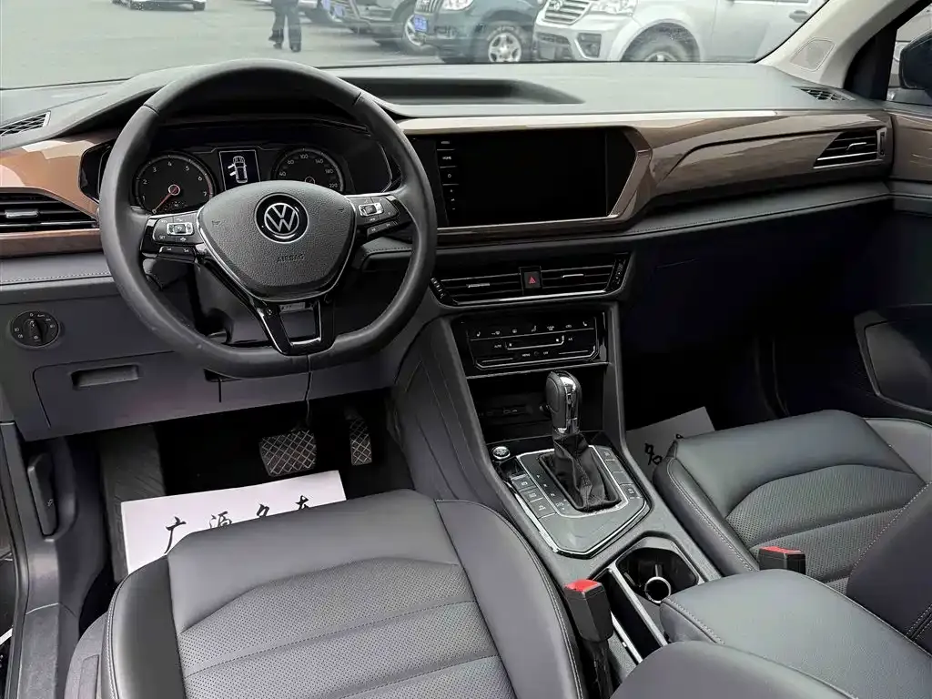 Volkswagen Tharu 2021 из CN, фото 3
