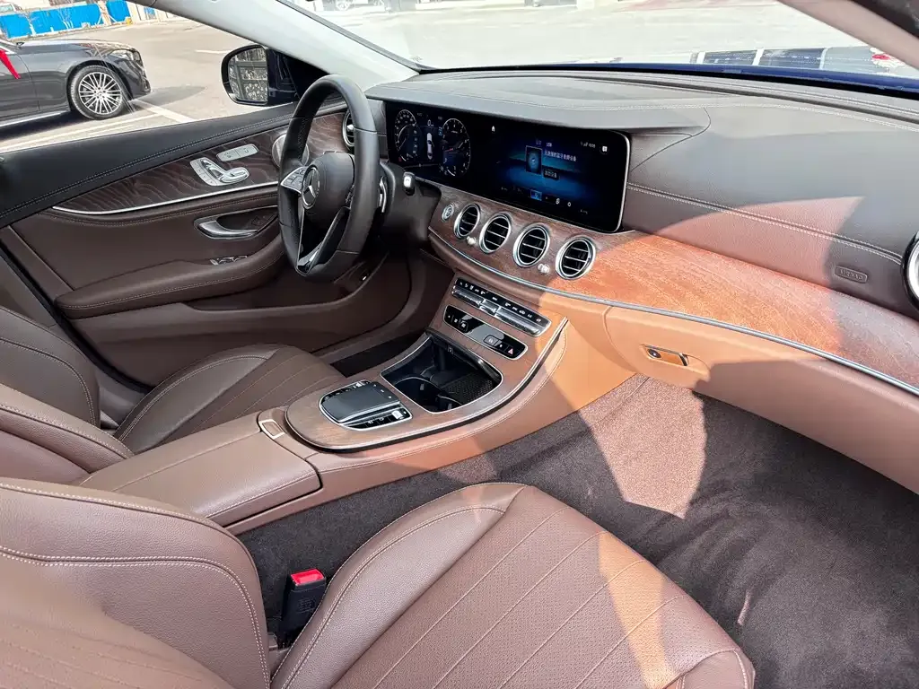 Mercedes-Benz E-Class 2023 из CN, фото 5