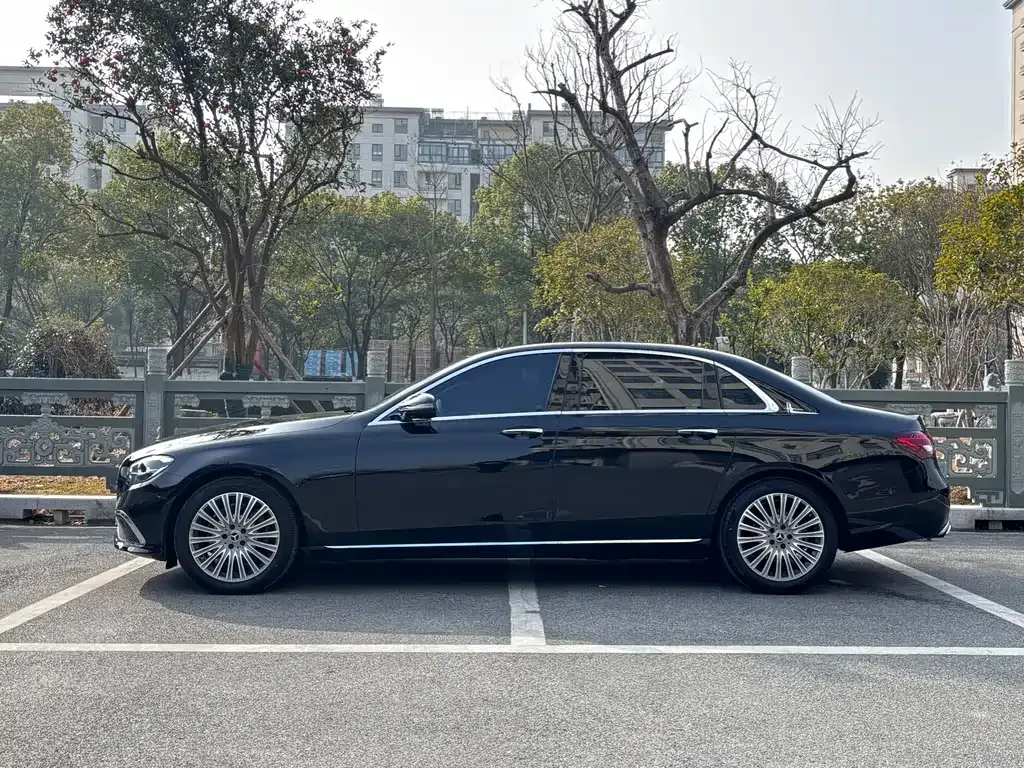 Mercedes-Benz E-Class 2023 из CN, фото 6