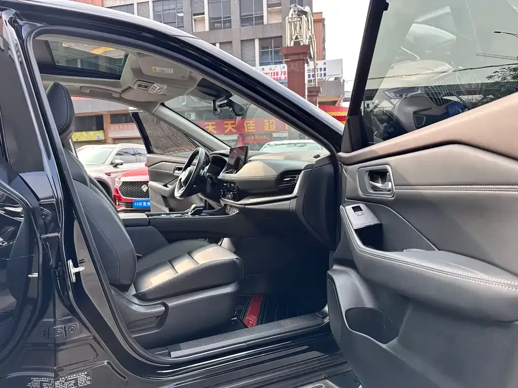 Nissan X-Trail 2022 из CN, фото 3