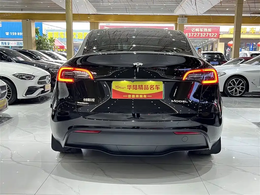 Tesla Model Y — фото 3