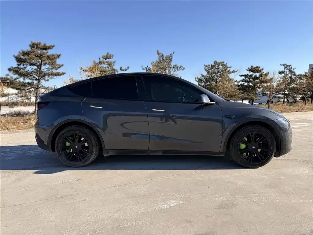 Tesla Model Y 2024 из CN, фото 3