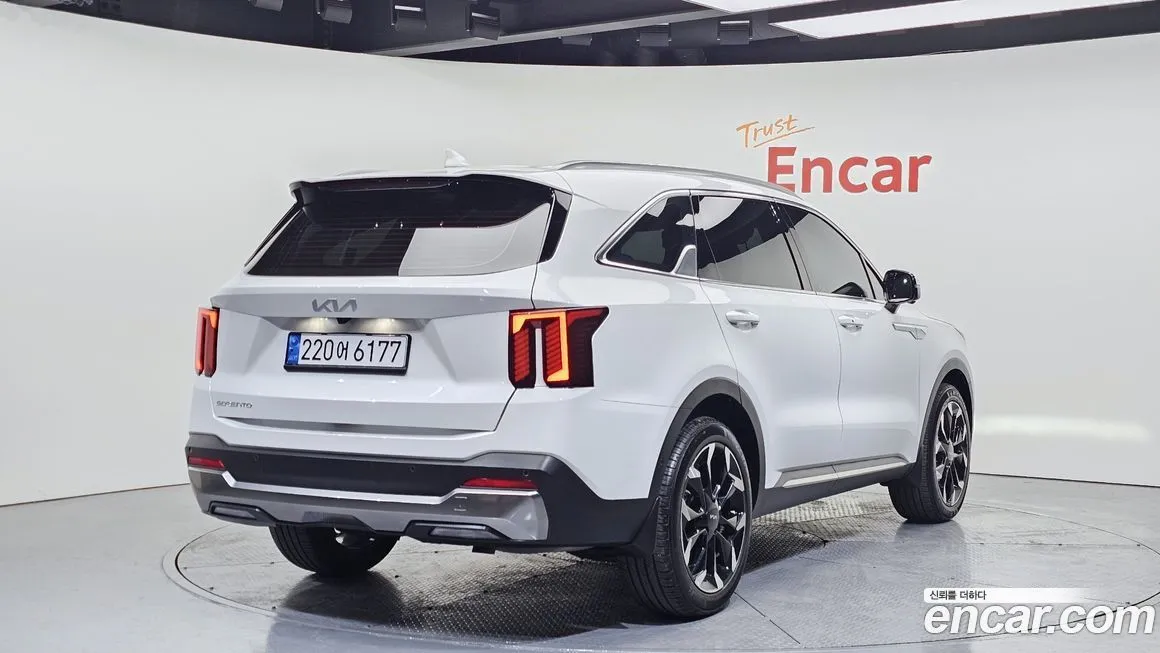 Kia Sorento — фото 5