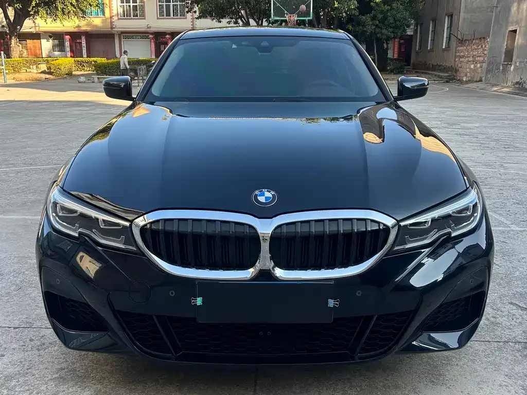 BMW 3 Series — фото 1