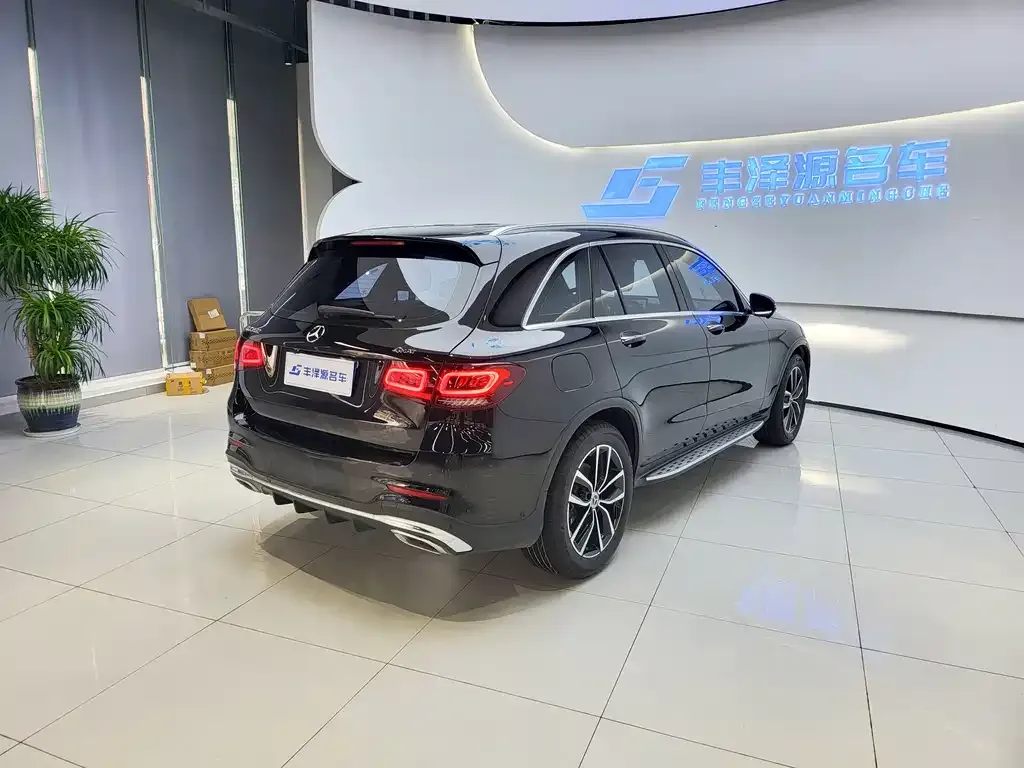 Mercedes-Benz GLC — фото 10