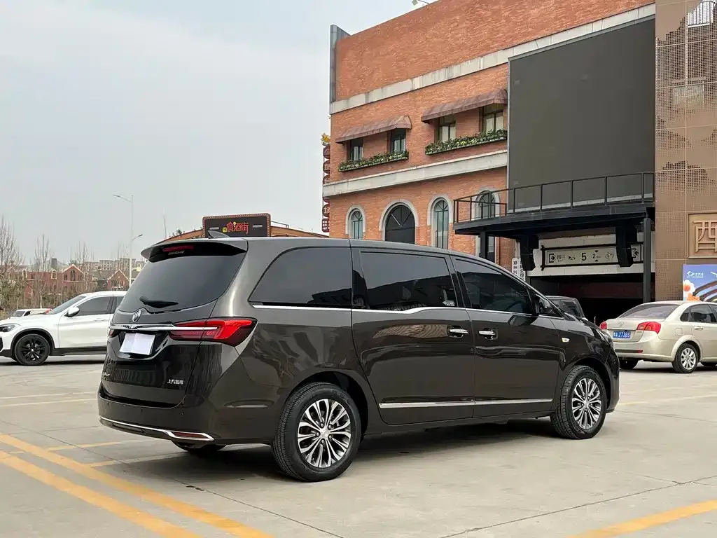 Buick GL8 2021 из CN, фото 5