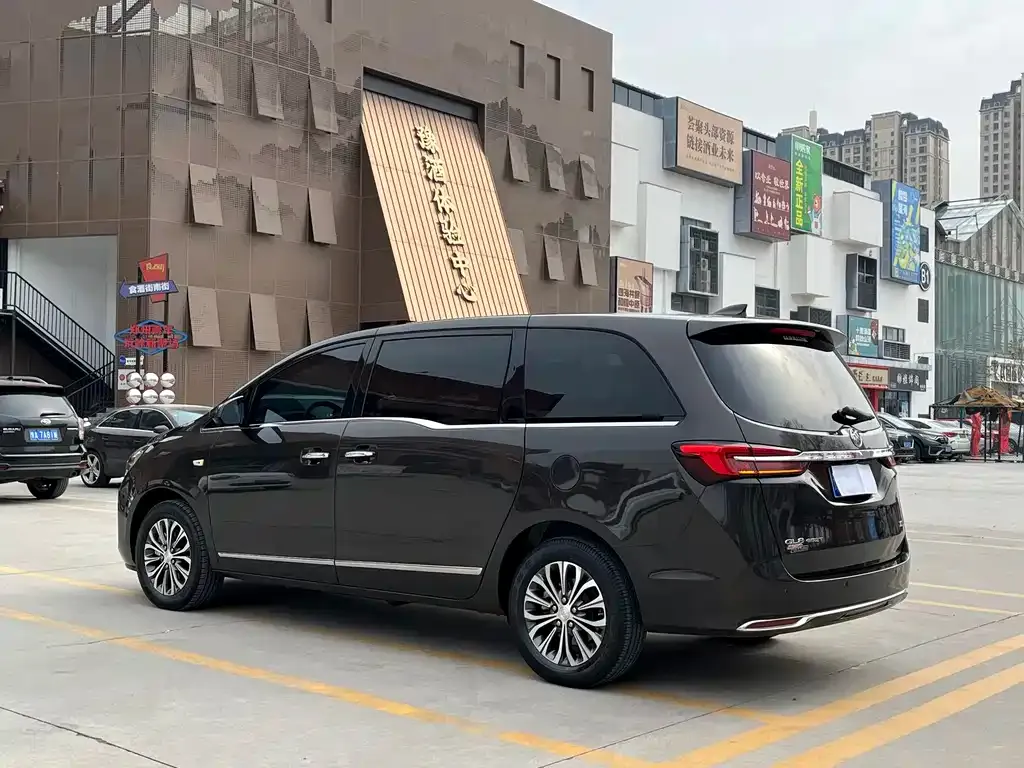 Buick GL8 2021 из CN, фото 7