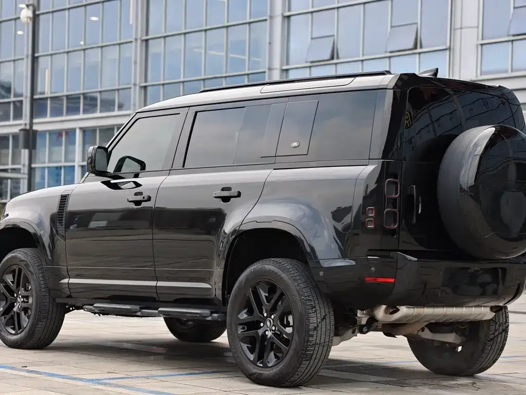 Land Rover Defender 2023 из CN, фото 2