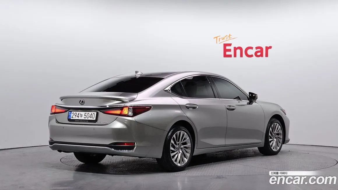 Lexus ES 2025 из KR, фото 2