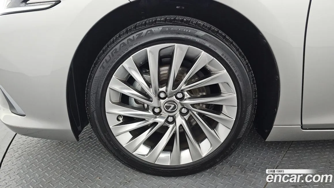 Lexus ES 2025 из KR, фото 10
