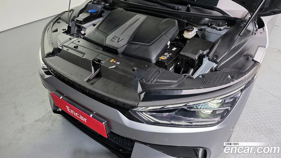 Kia EV6 2023 из KR, фото 9