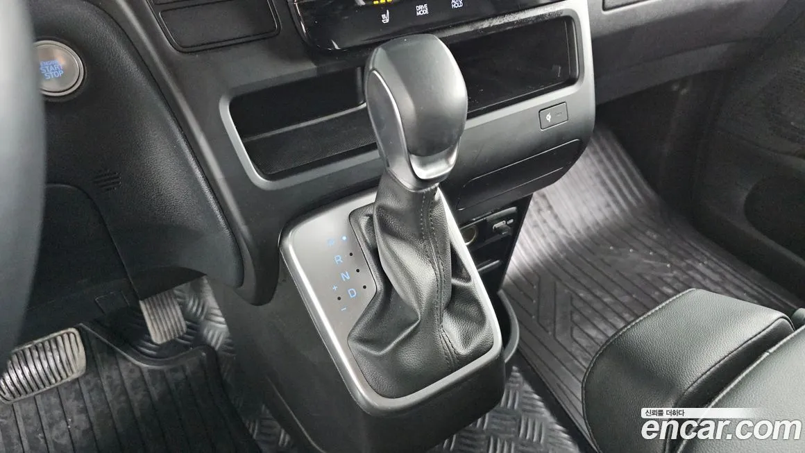 Hyundai Staria — фото 8