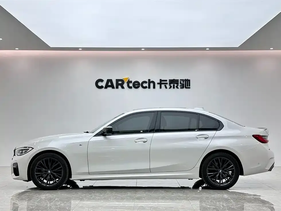 BMW 3 Series 2021 из CN, фото 2