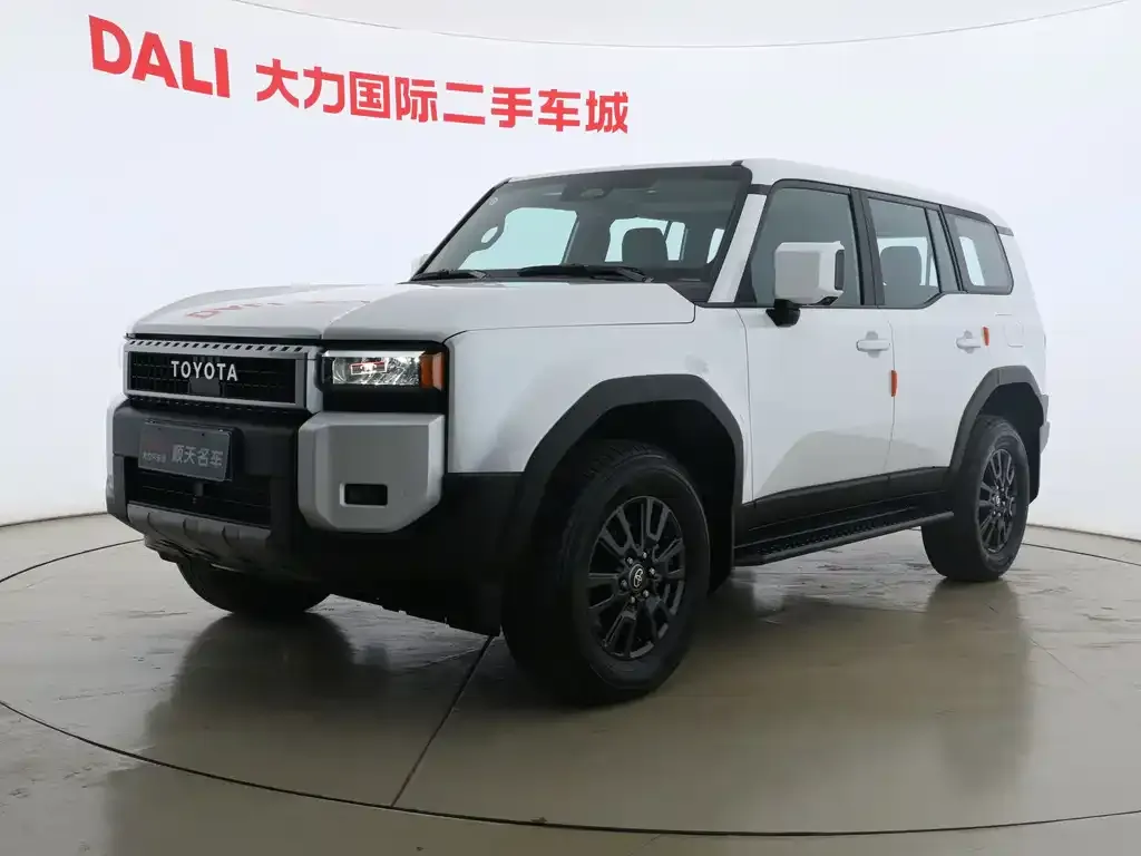 Toyota Prado 2024 из CN, фото 1