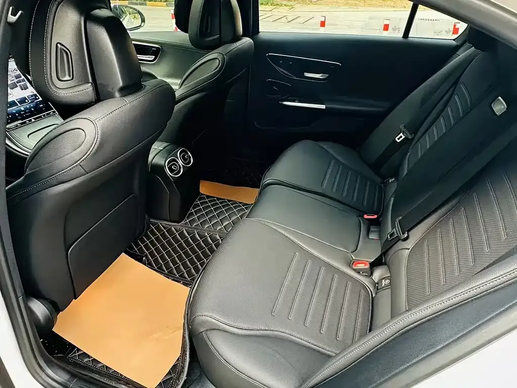 Mercedes-Benz C-Class 2024 из CN, фото 6