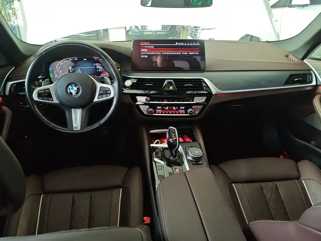 BMW 5 Series — фото 10