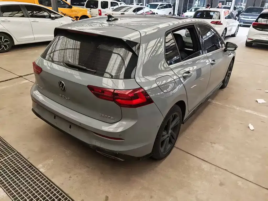Volkswagen Golf 2021 из CN, фото 8