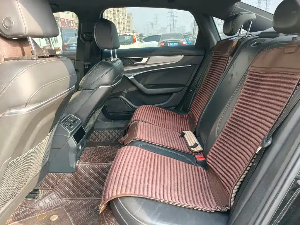 Audi A6L 2021 из CN, фото 7