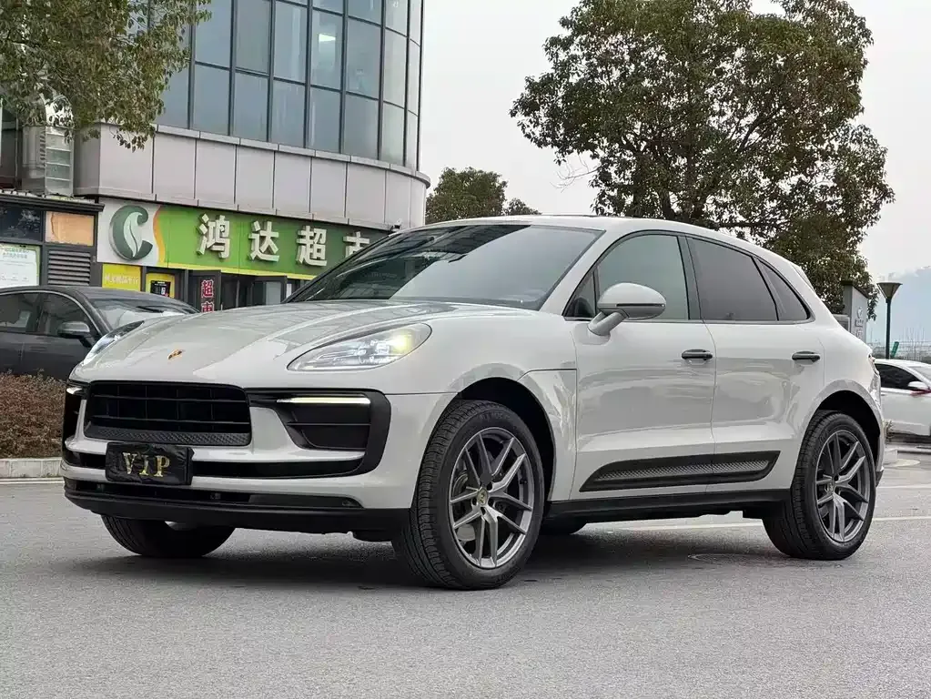 Porsche Macan — фото 1