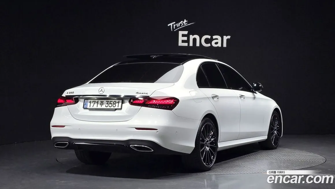 Mercedes-Benz E-Class — фото 3
