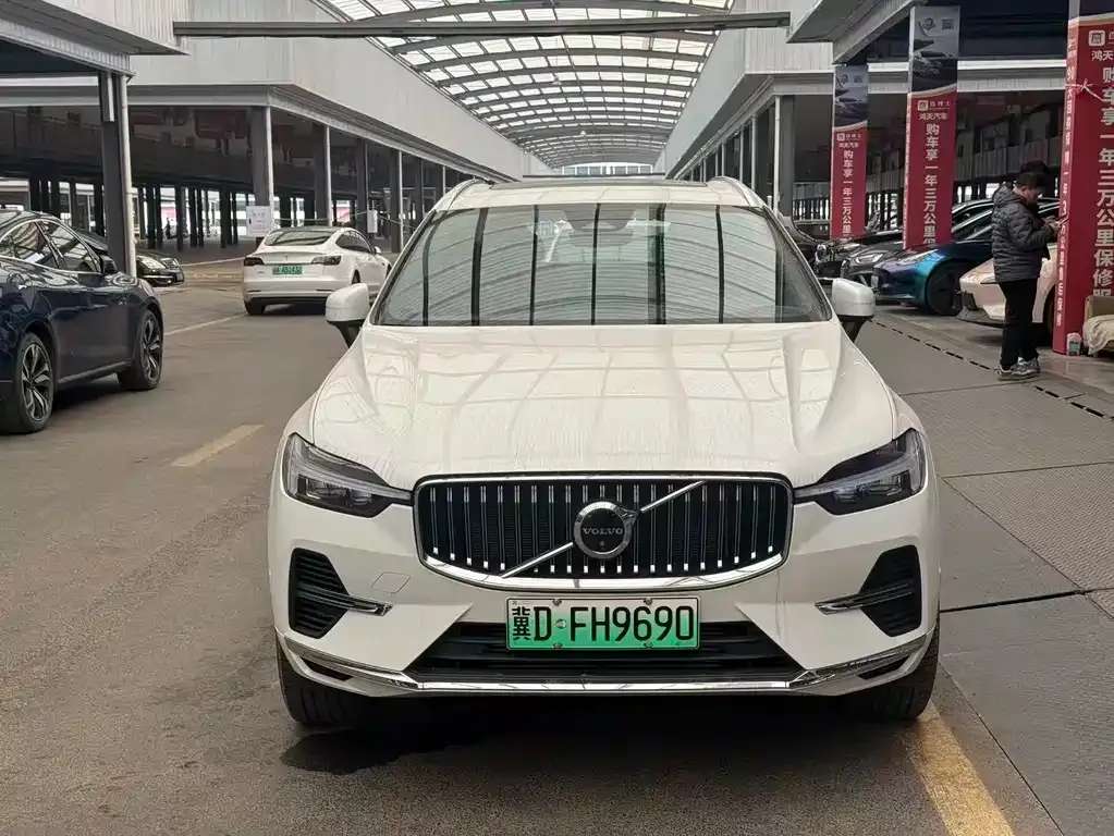 Volvo XC60 PHEV 2025 из CN, фото 5