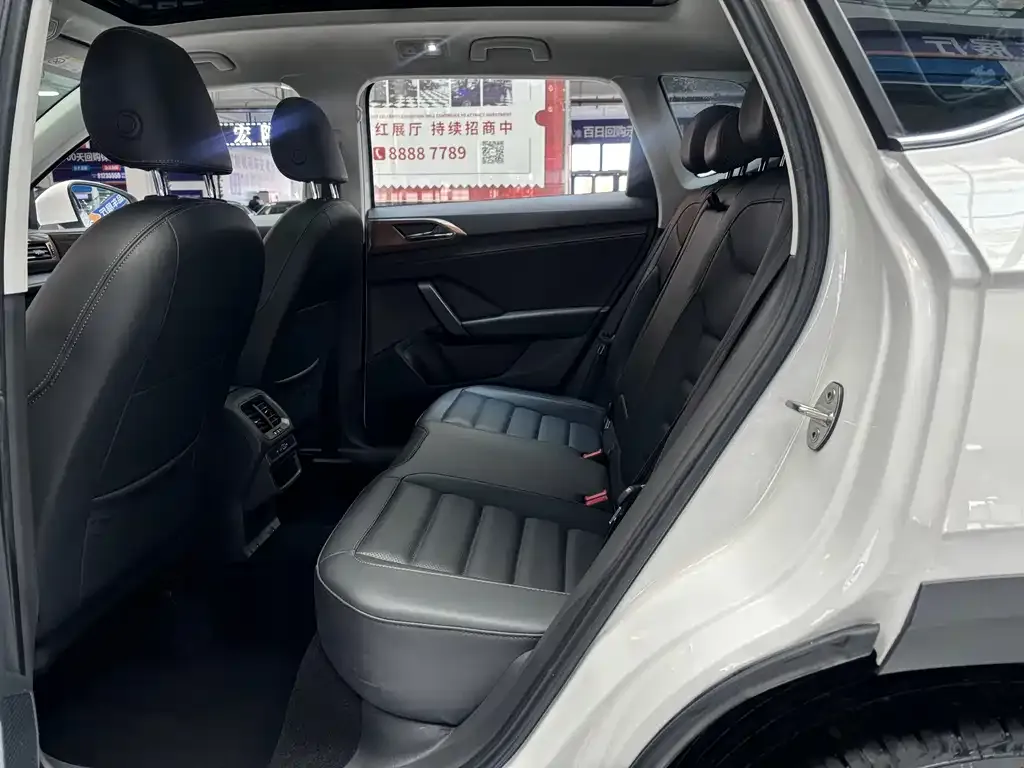 Volkswagen Tharu 2022 из CN, фото 10
