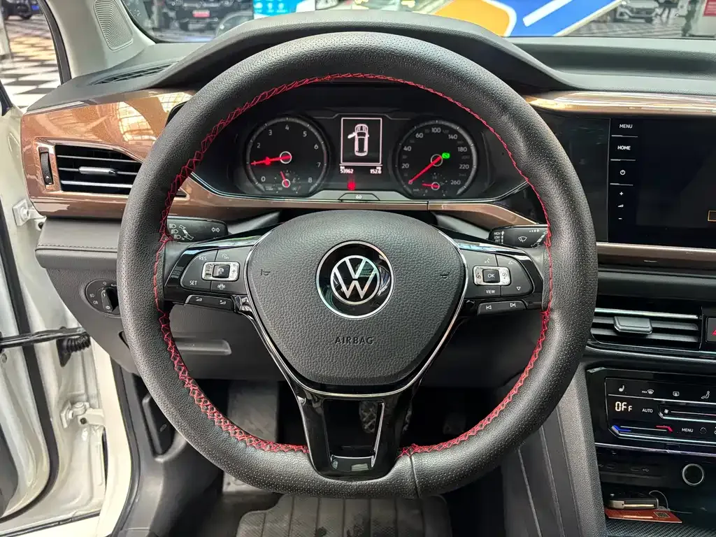 Volkswagen Tharu 2022 из CN, фото 9