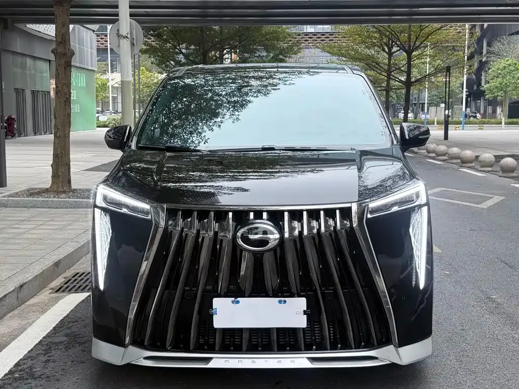 GAC Motor Trumpchi M8 — фото 10