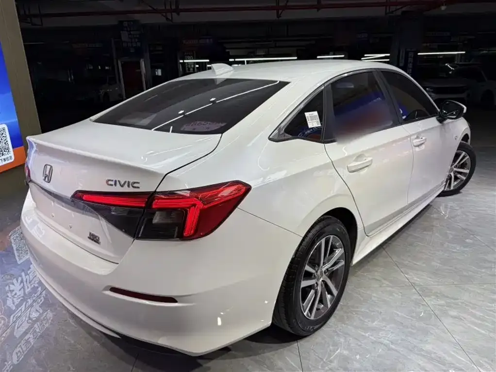 Honda Civic — фото 3