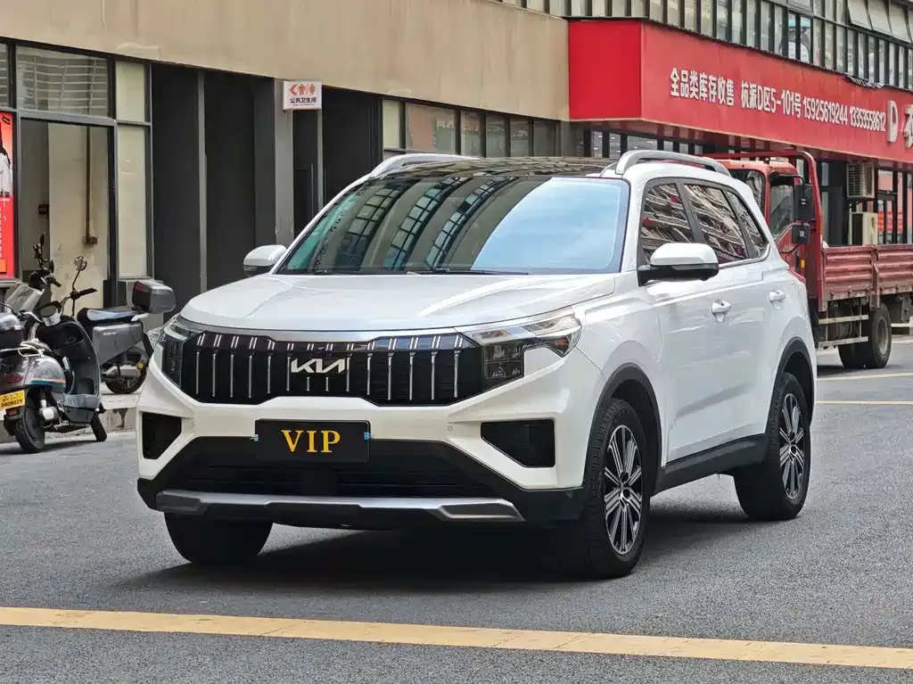 Kia Sportage — фото 1