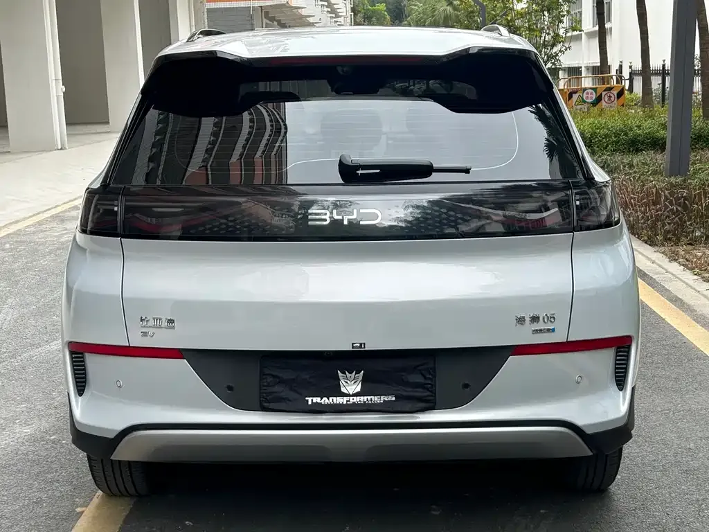 BYD Hiace 05 EV — фото 3