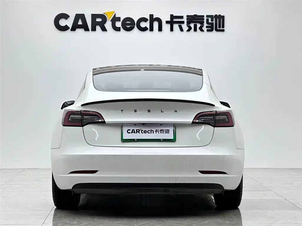 Tesla Model 3 — фото 6