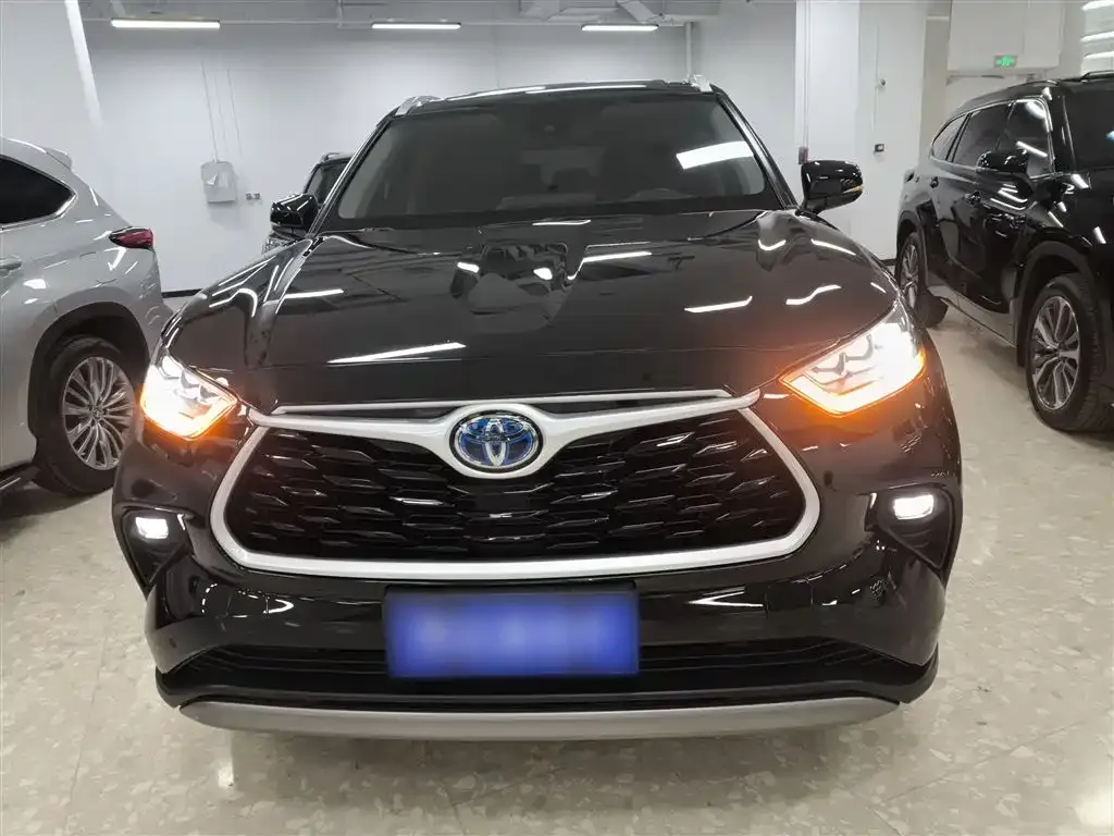 Toyota Highlander 2022 из CN, фото 2