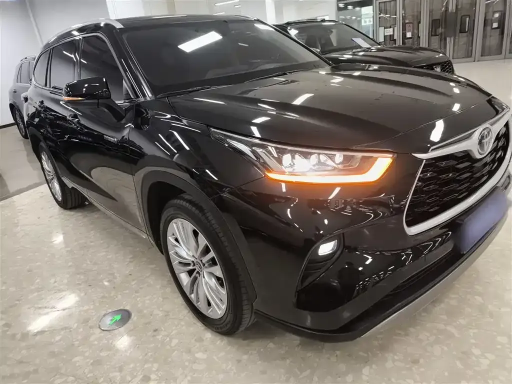 Toyota Highlander 2022 из CN, фото 9