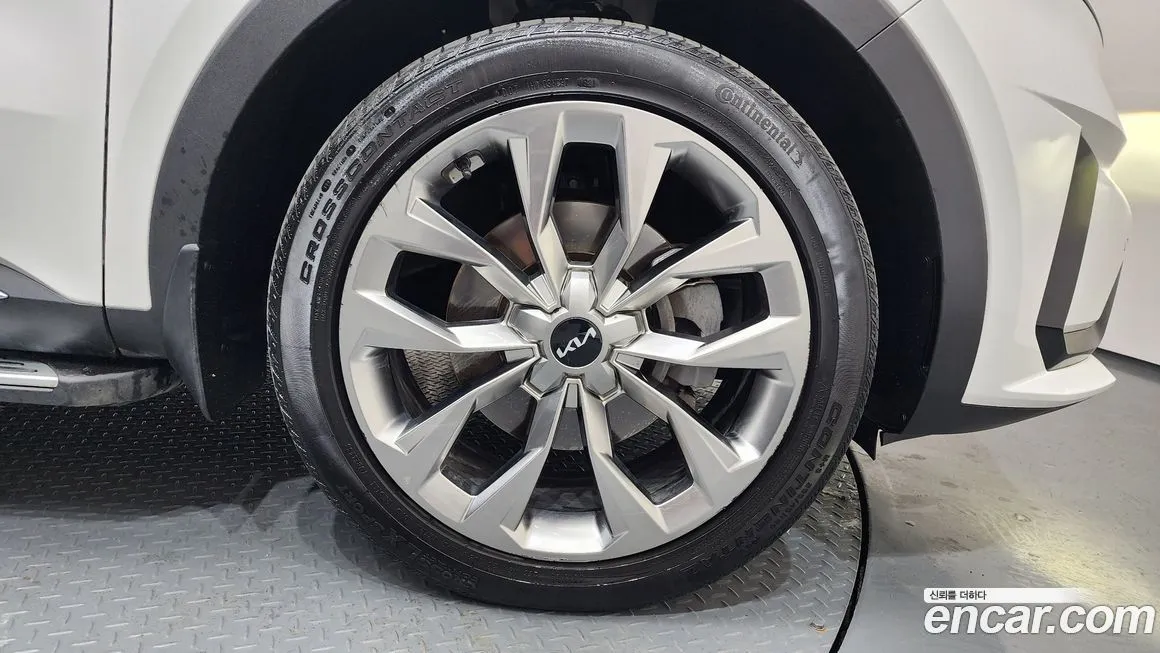 Kia Sorento — фото 8