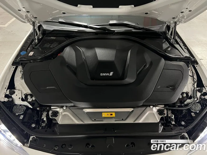BMW i4 2024 из KR, фото 6