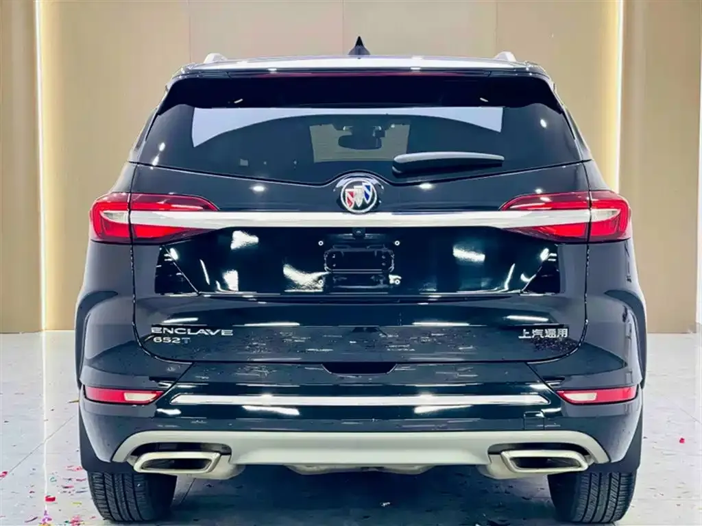 Buick Enclave — фото 10