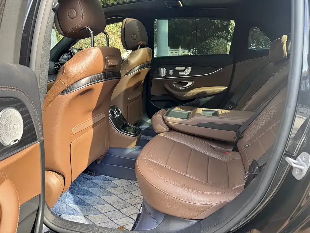 Mercedes-Benz E-Class 2021 из CN, фото 8
