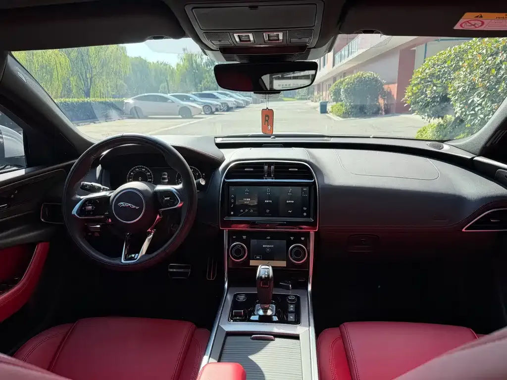 Jaguar XEL 2023 из CN, фото 2
